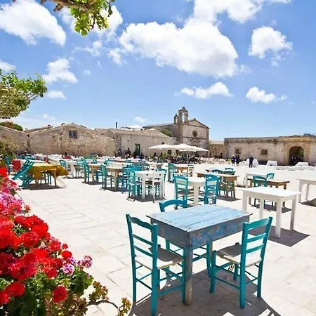 Cuba Bed & Breakfast Fontane Bianche