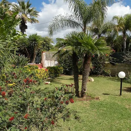 Cuba Bed & Breakfast