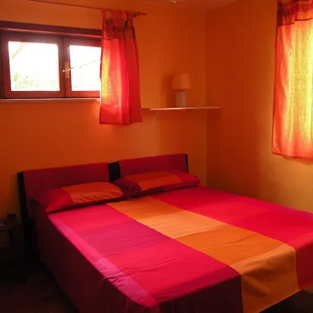 Cuba Bed & Breakfast *